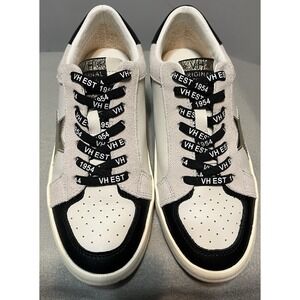 Vintage Havana Oaklee Star Sneakers Sz 8 Black White with Box & Storage Bag
